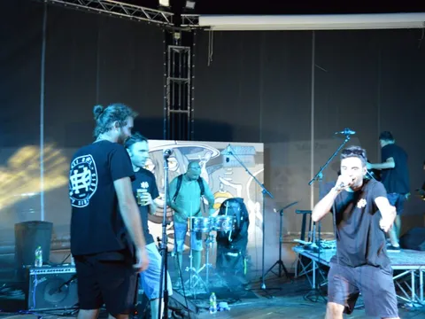 Pubblico al Soundepoz Festival 2022, Teatro Aperto di Poggio Berni